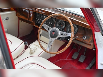 Used Jaguar Mark II 1961 for sale - 75772740: Photo