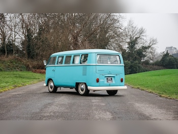Used Volkswagen Campervan undefined for sale - 77432707: Photo