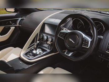 Used Jaguar F-Type 2018 for sale - 78950033: Photo