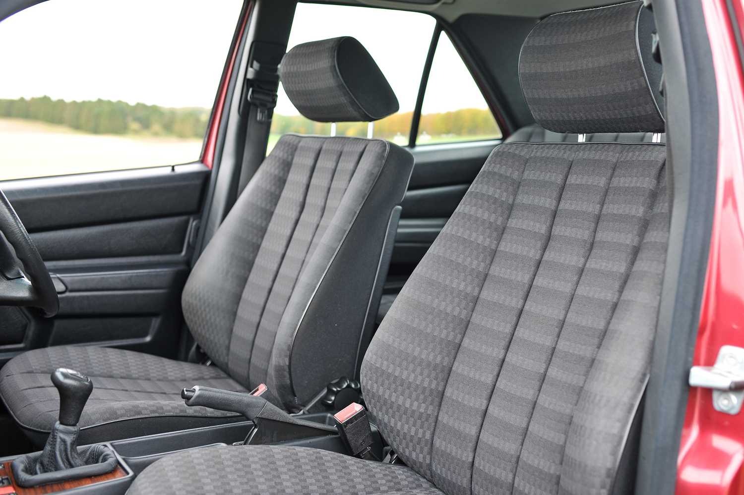 Used Mercedes-Benz 190 1993 for sale - 76565094: Photo 20