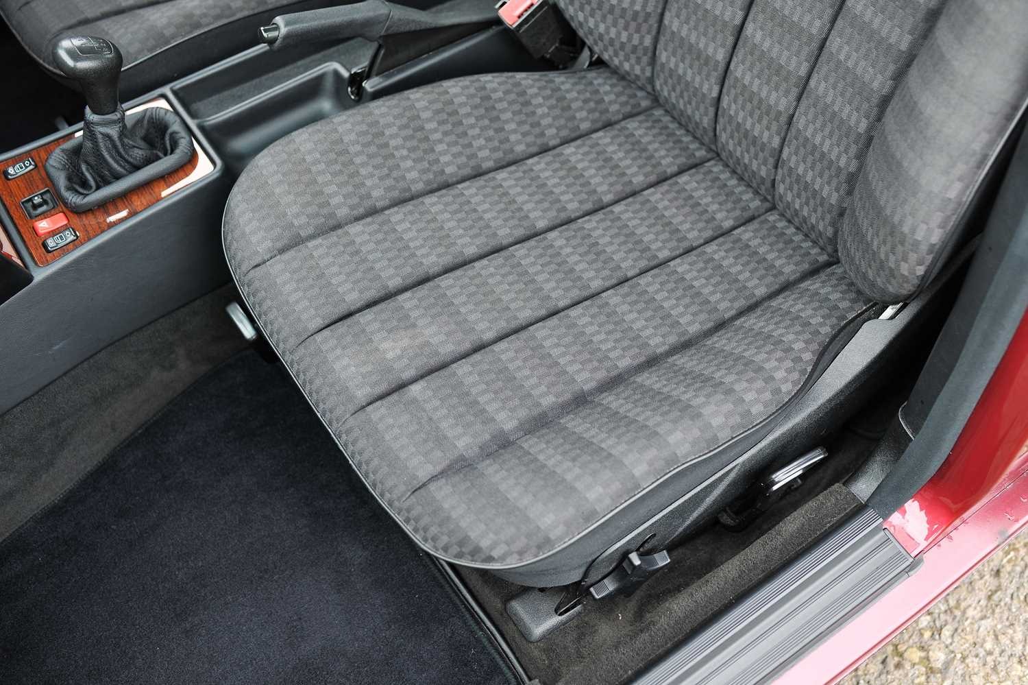 Used Mercedes-Benz 190 1993 for sale - 76565094: Photo 23