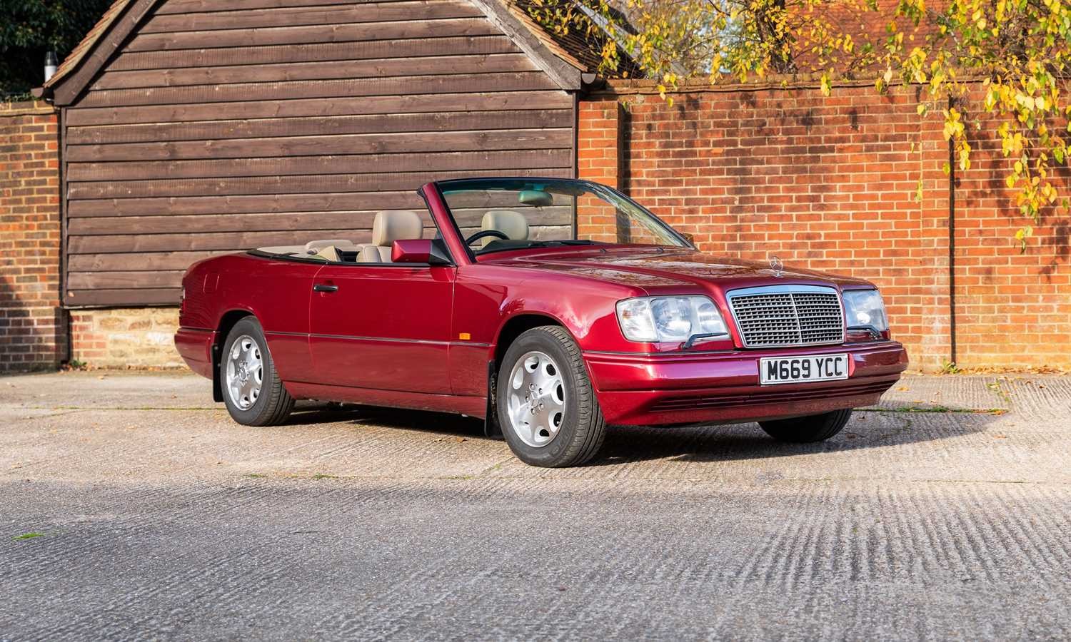 Used Mercedes-Benz E Class 1994 for sale - 76391818: Photo 1