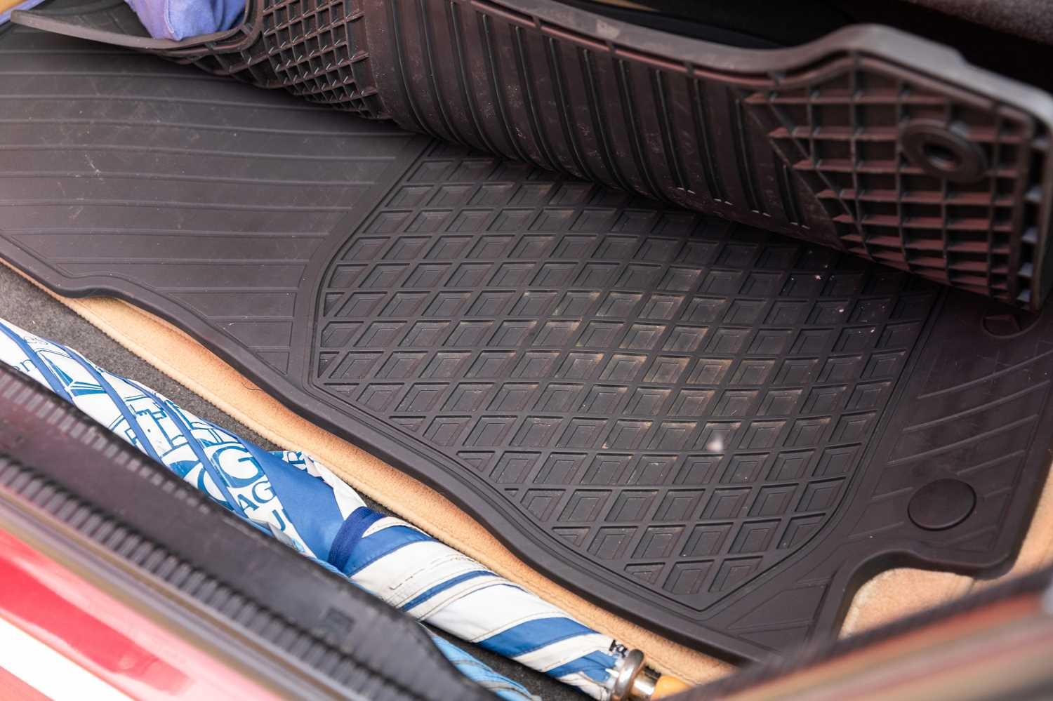 Used Mercedes-Benz E Class 1994 for sale - 76391818: Photo 12