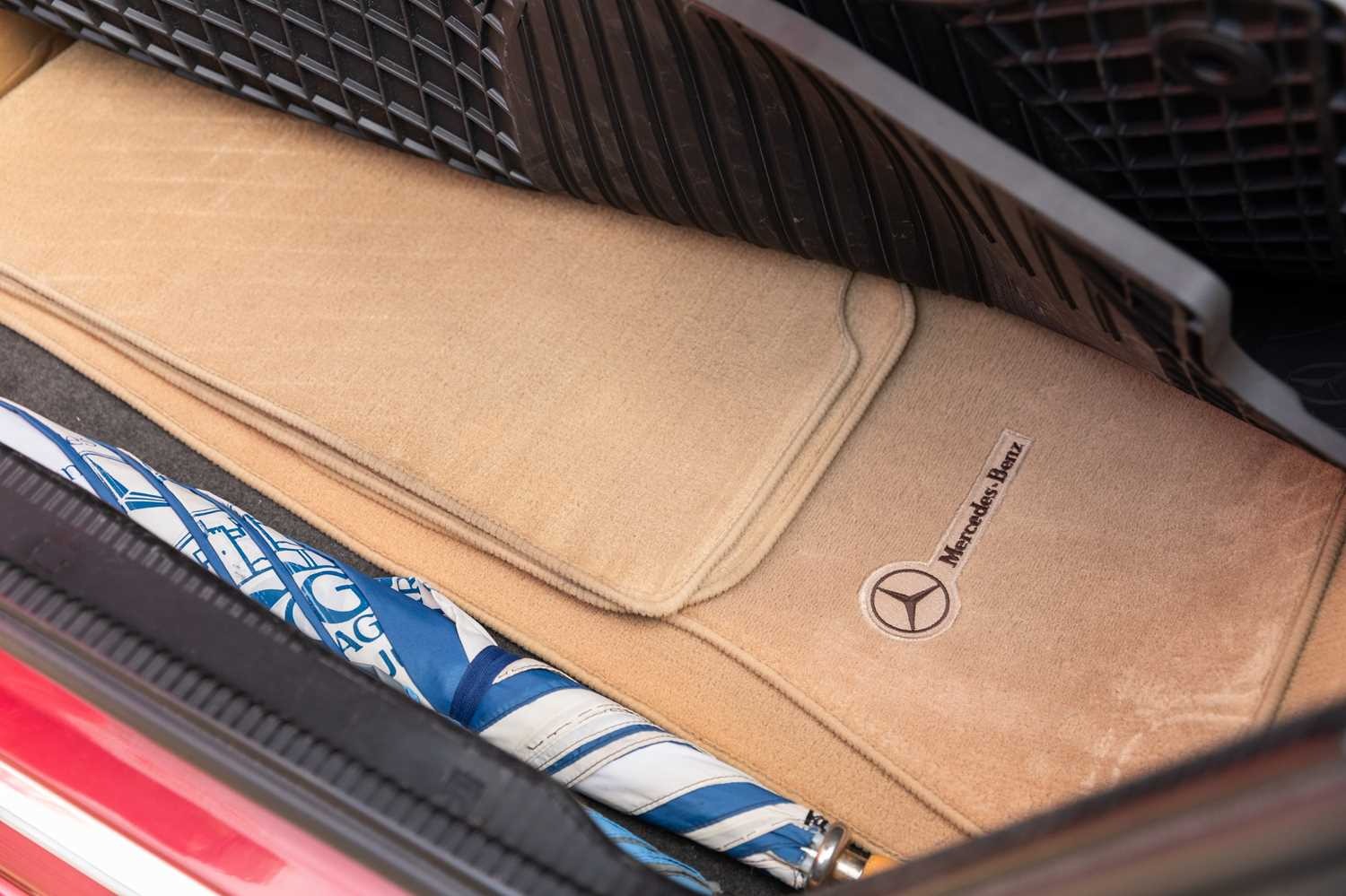 Used Mercedes-Benz E Class 1994 for sale - 76391818: Photo 13