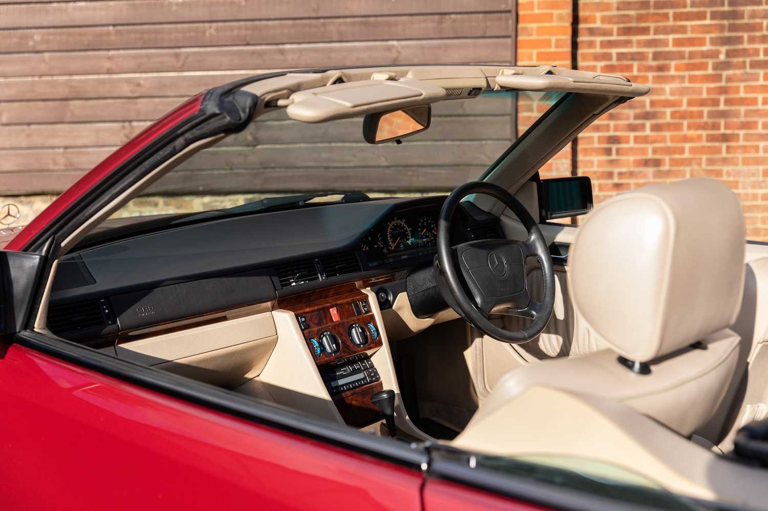 Used Mercedes-Benz E Class 1994 for sale - 76391818: Photo 17