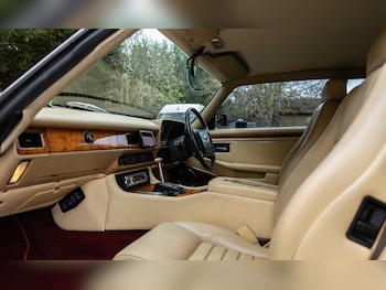 Used Jaguar XJS 1992 for sale - 76557122: Photo