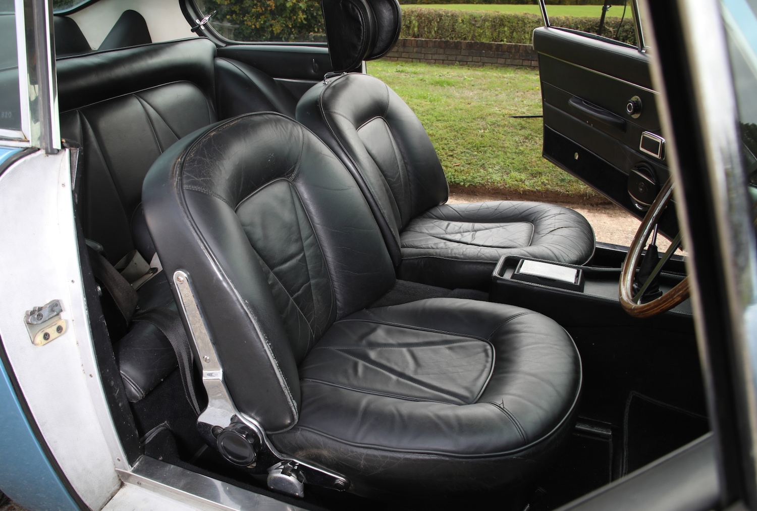 Used Aston Martin DB6 1968 for sale - 77530108: Photo 26