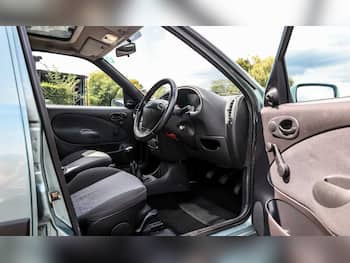 Used Ford Fiesta 2000 for sale - 79625600: Photo