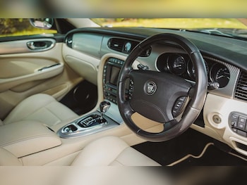 Used Jaguar XJ 2006 for sale - 79330033: Photo