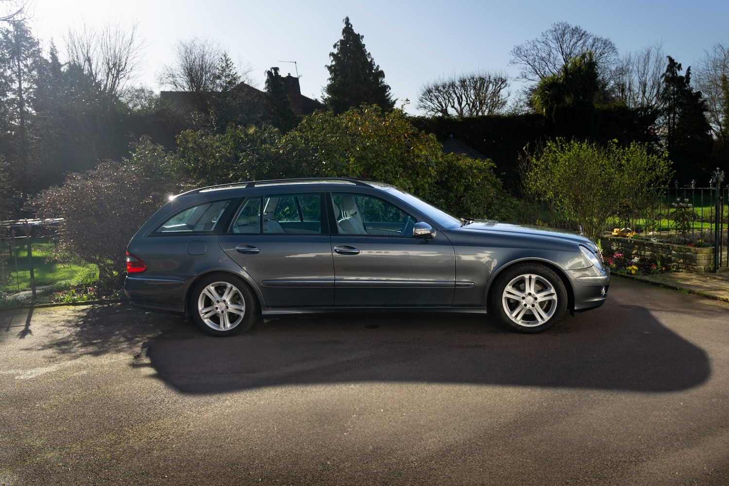 Used Mercedes-Benz E Class 2009 for sale - 77569795: Photo 11