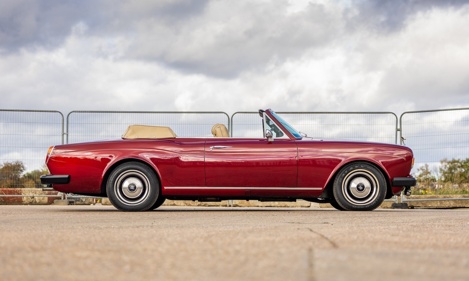 Used Rolls-Royce Corniche 1982 for sale - 76402018: Photo 2
