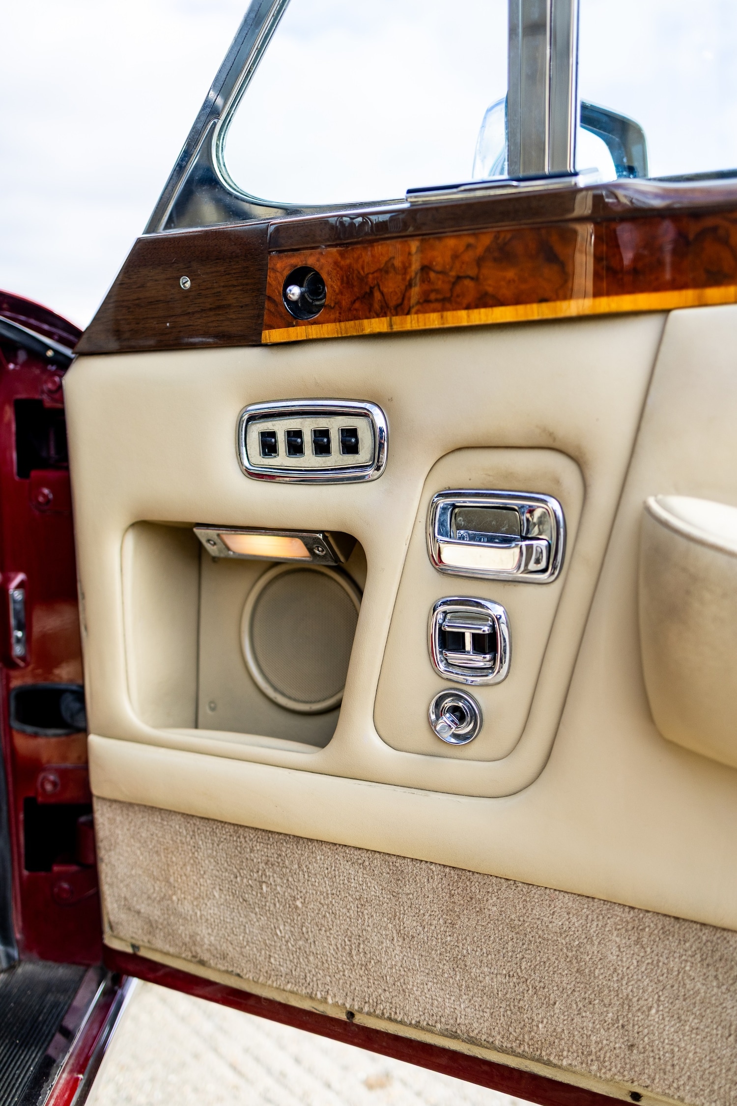 Used Rolls-Royce Corniche 1982 for sale - 76402018: Photo 51