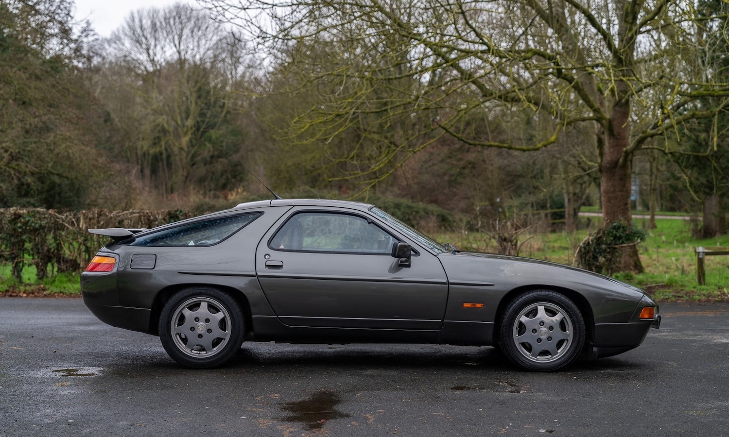 Used Porsche 928 1993 for sale - 77541858: Photo 2