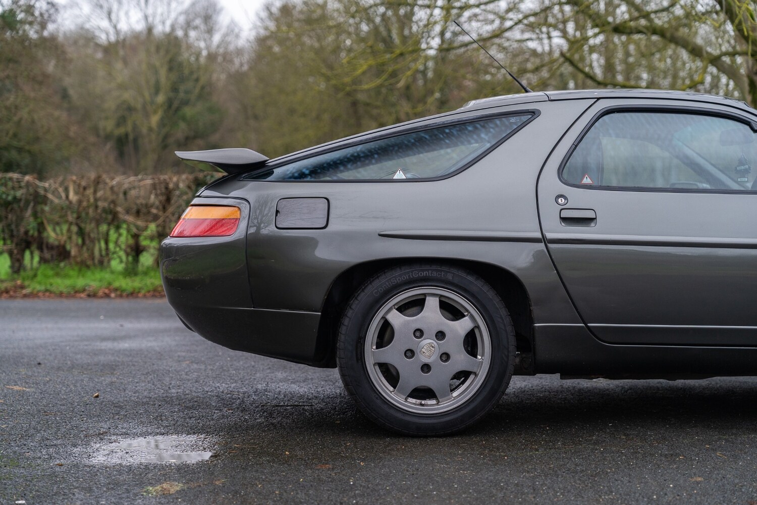 Used Porsche 928 1993 for sale - 77541858: Photo 46