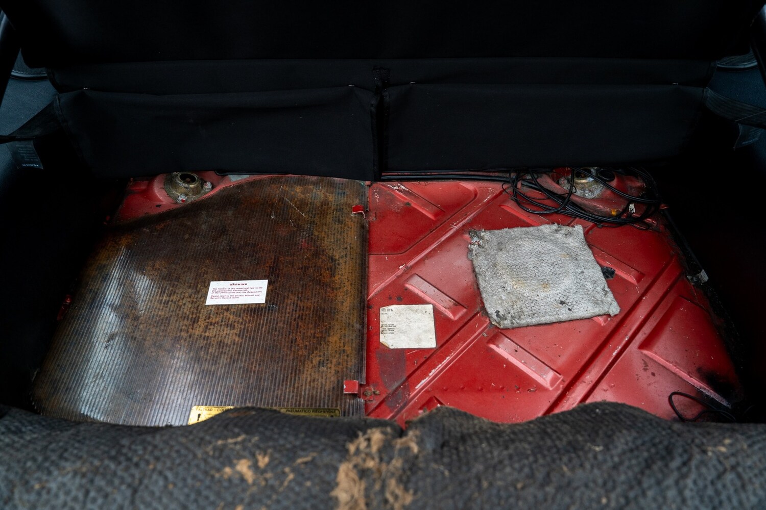 Used Porsche 928 1993 for sale - 77541858: Photo 63