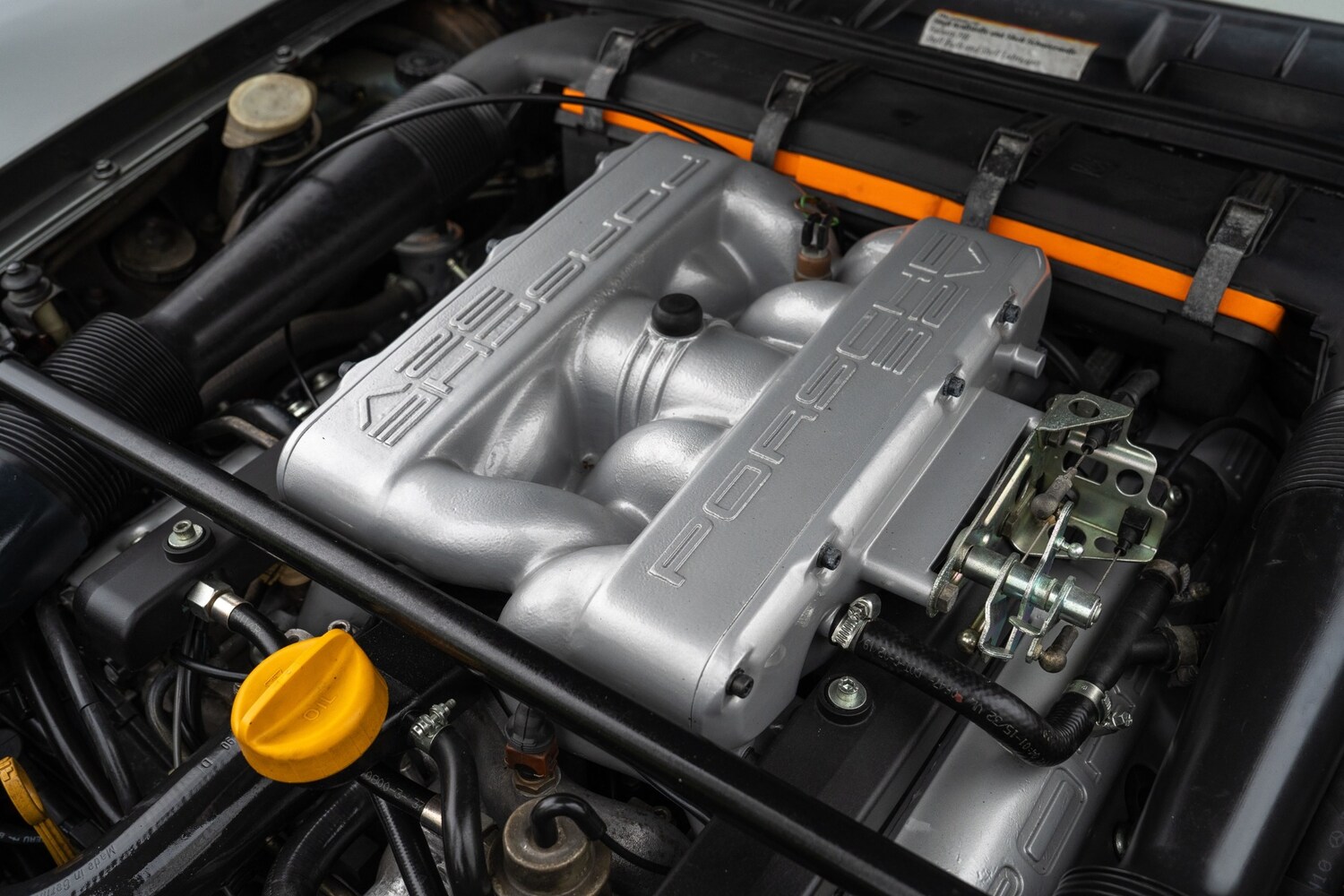 Used Porsche 928 1993 for sale - 77541858: Photo 65