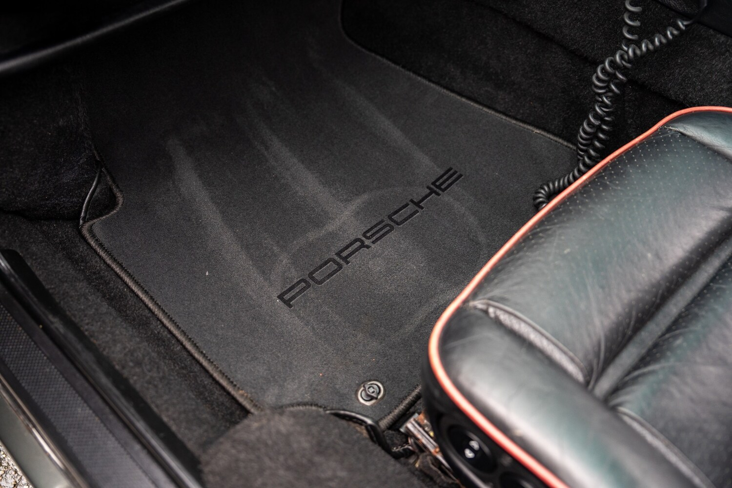 Used Porsche 928 1993 for sale - 77541858: Photo 80