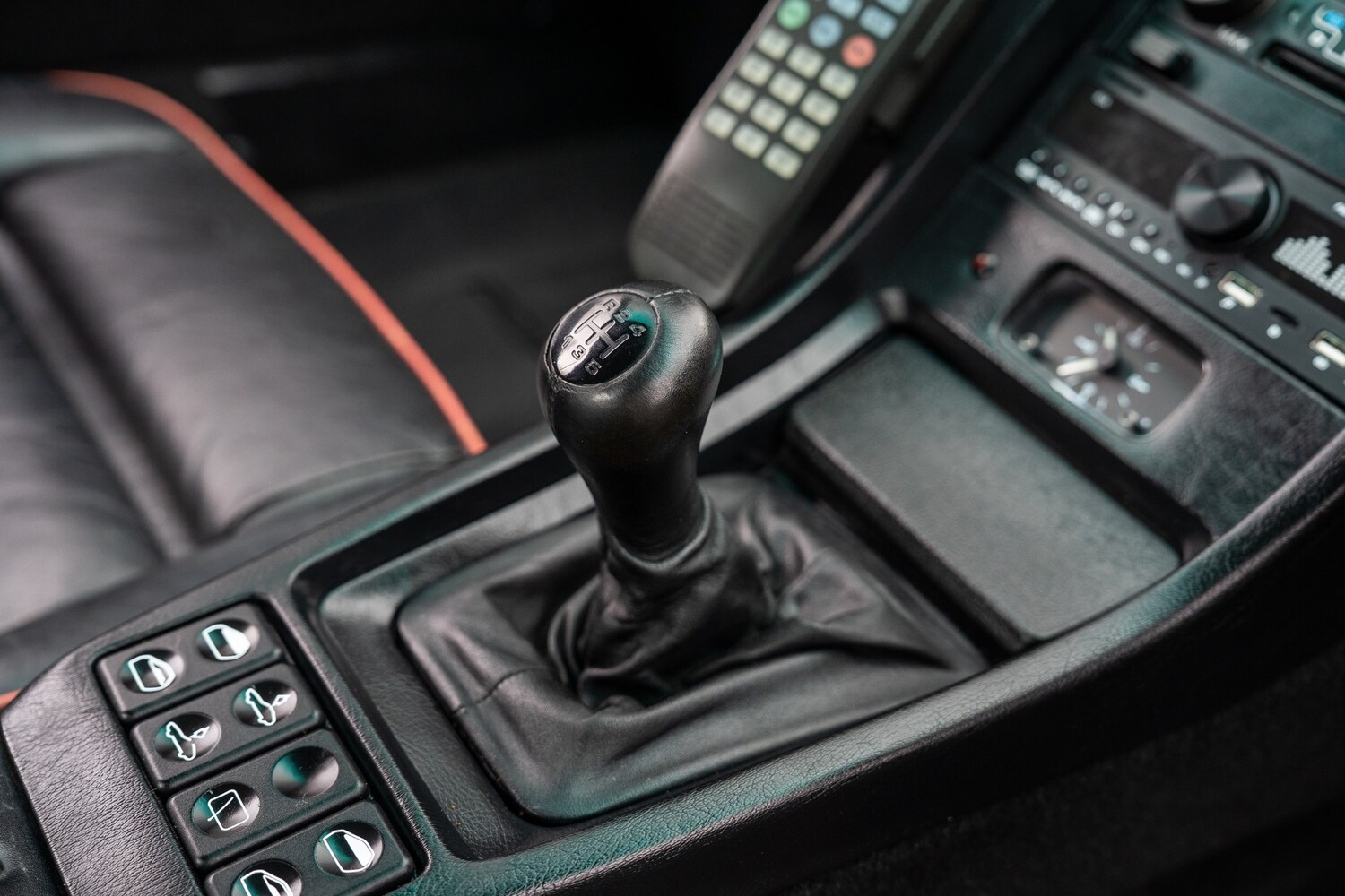 Used Porsche 928 1993 for sale - 77541858: Photo 84