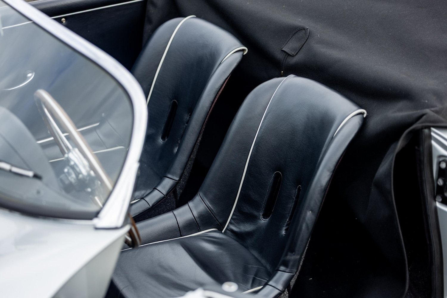 Used Porsche 356 1957 for sale - 77461867: Photo 74