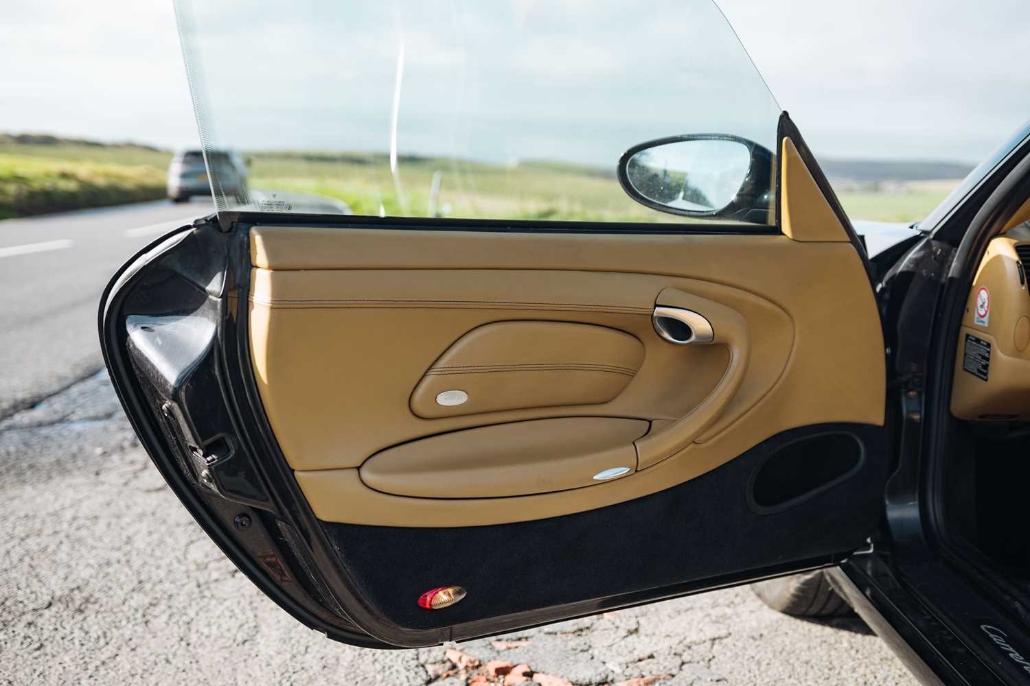 Used Porsche 911 2001 for sale - 76559881: Photo 16