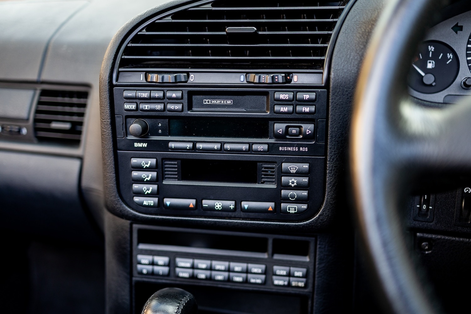 Used BMW 3 Series 1998 for sale - 77591669: Photo 44