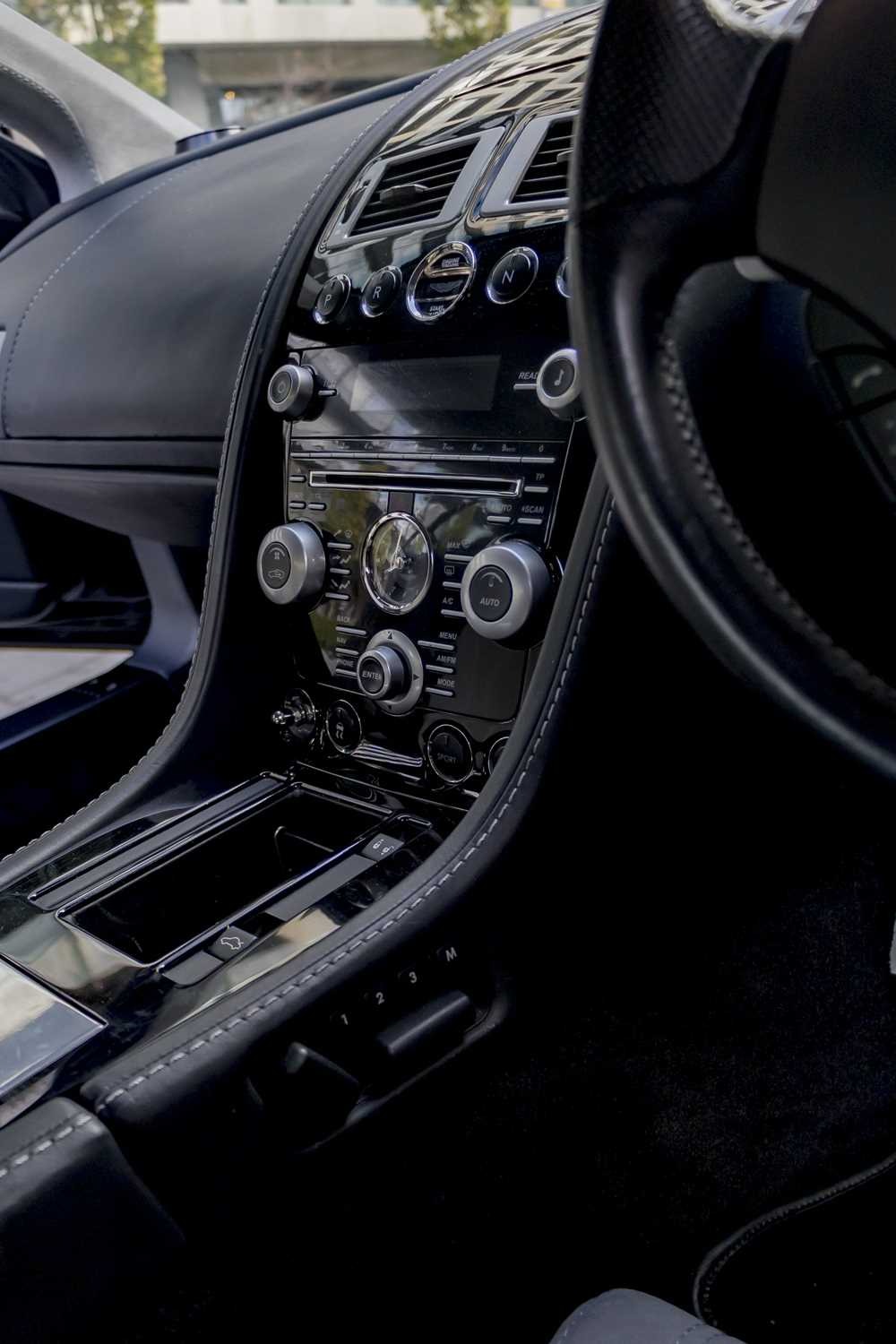 Used Aston Martin DBS for sale - 76543117: Photo 24