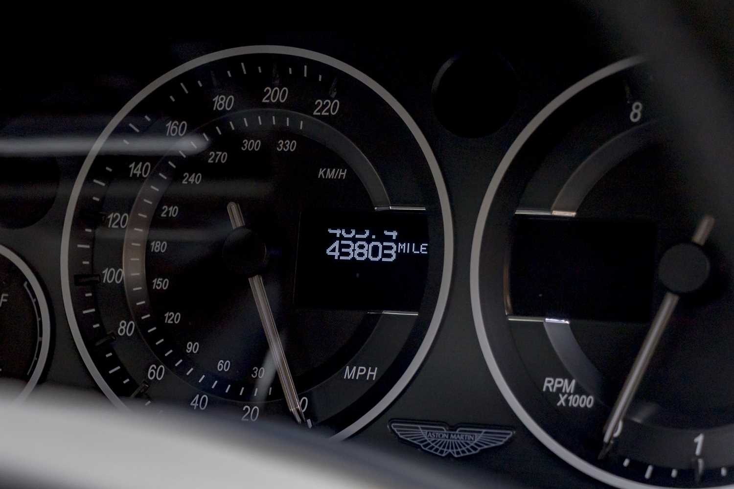 Used Aston Martin DBS for sale - 76543117: Photo 33