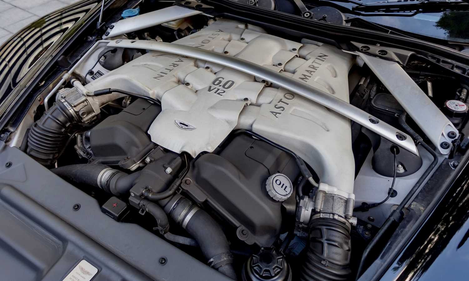 Used Aston Martin DBS for sale - 76543117: Photo 5