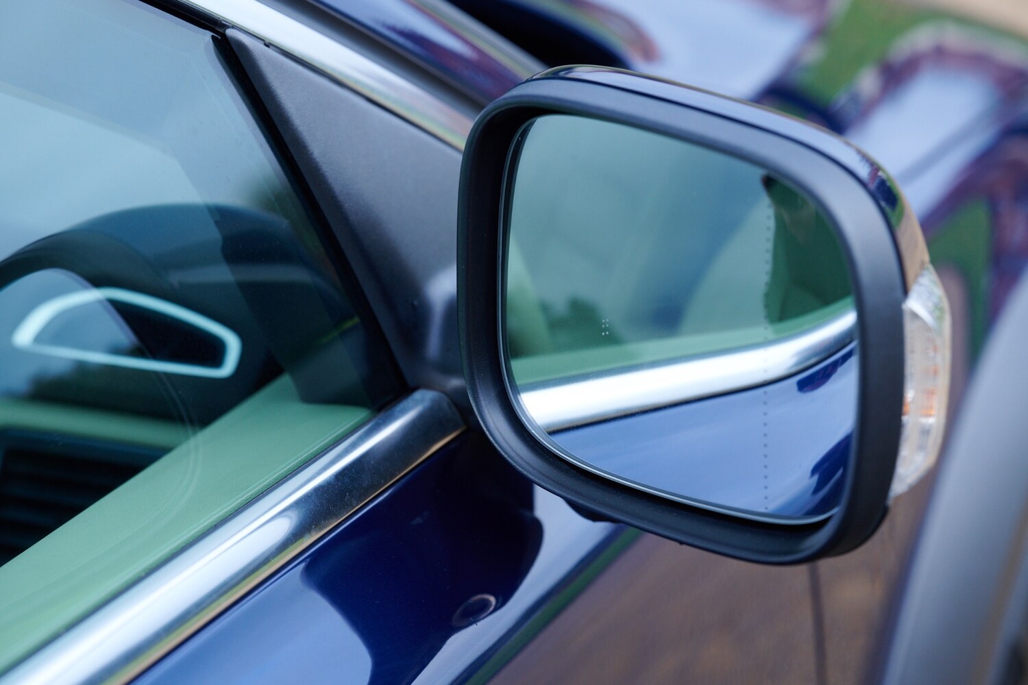 Used Volvo XC70 2012 for sale - 77542558: Photo 31