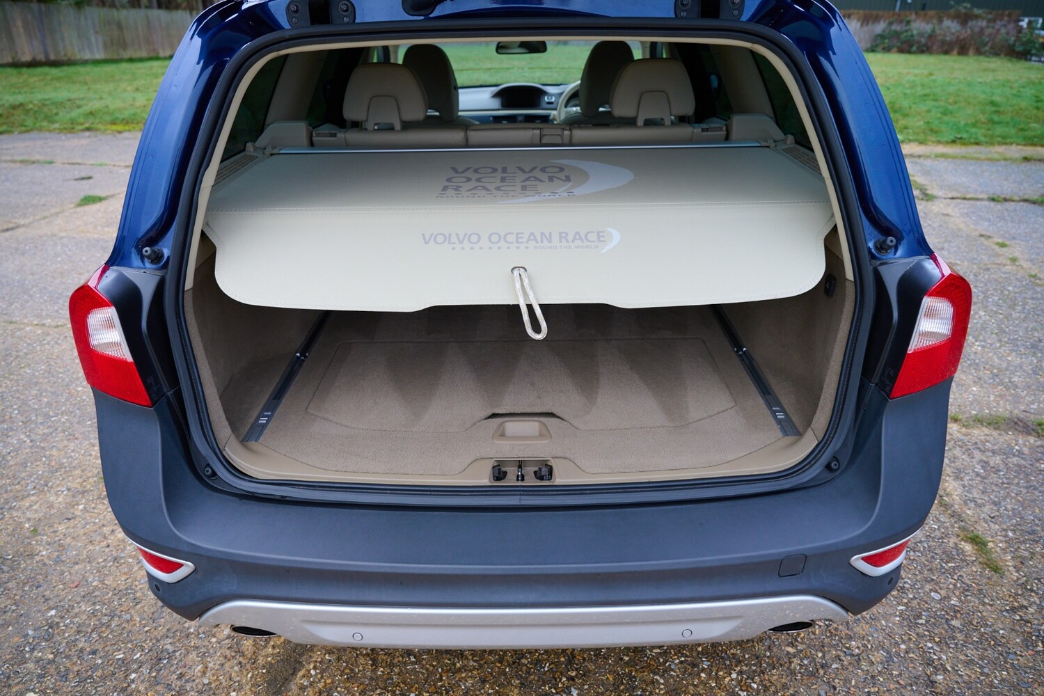 Used Volvo XC70 2012 for sale - 77542558: Photo 38