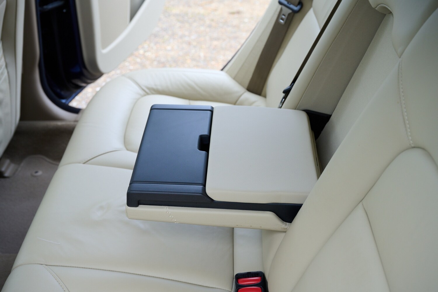 Used Volvo XC70 2012 for sale - 77542558: Photo 59