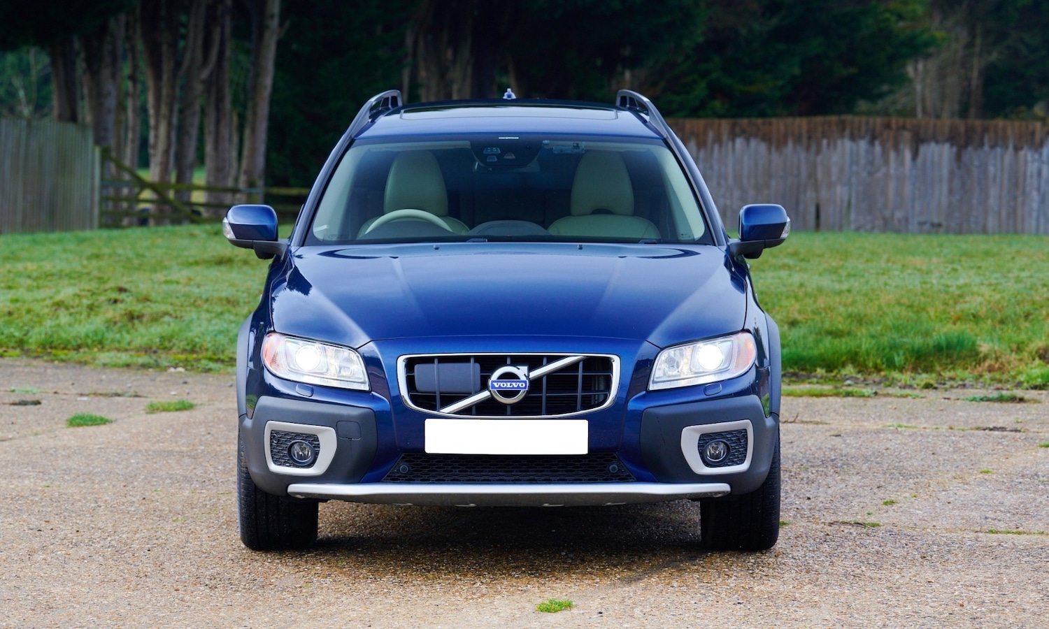 Used Volvo XC70 2012 for sale - 77542558: Photo 6