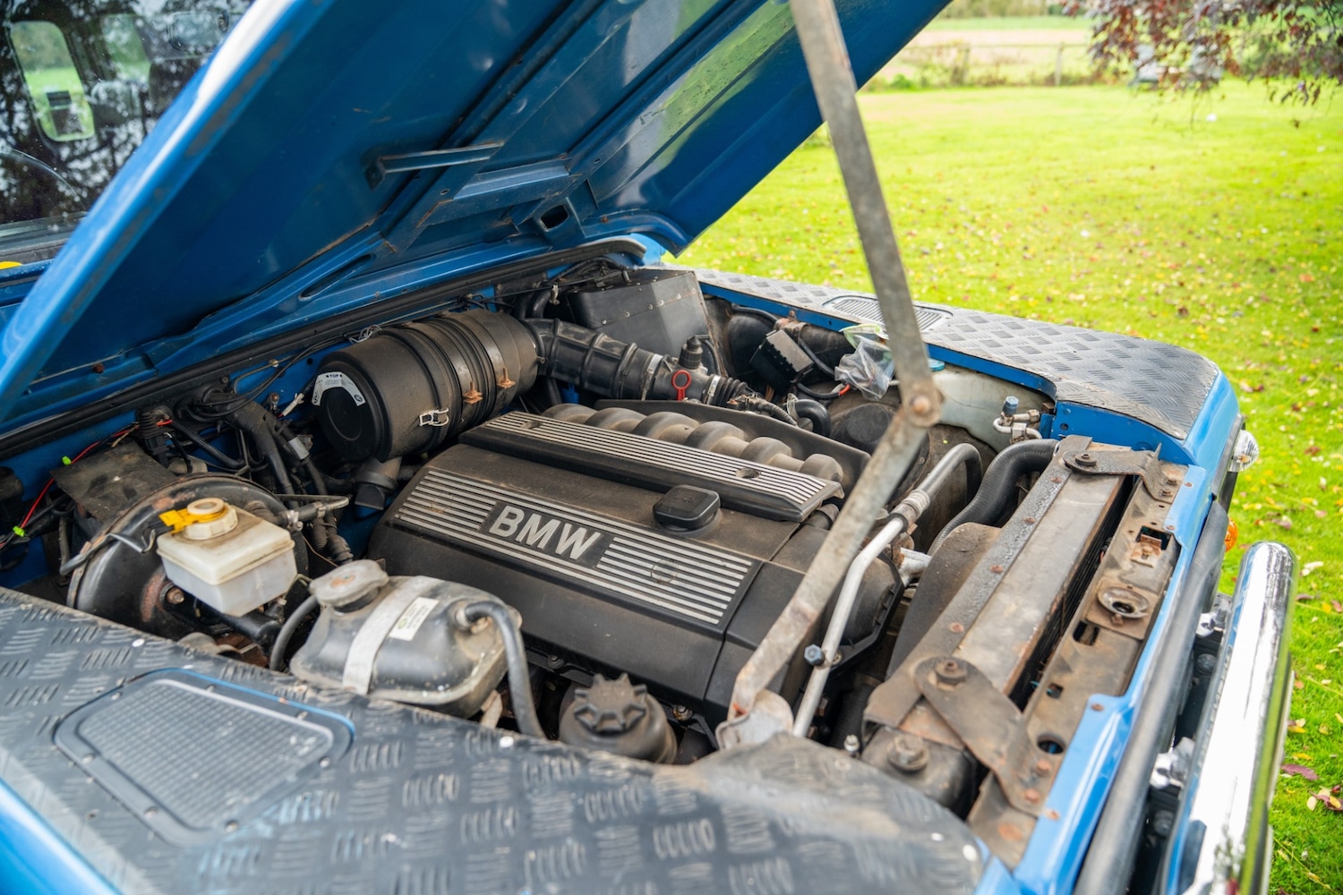 Used Land Rover Defender 90 2020 for sale - 76391183: Photo 2