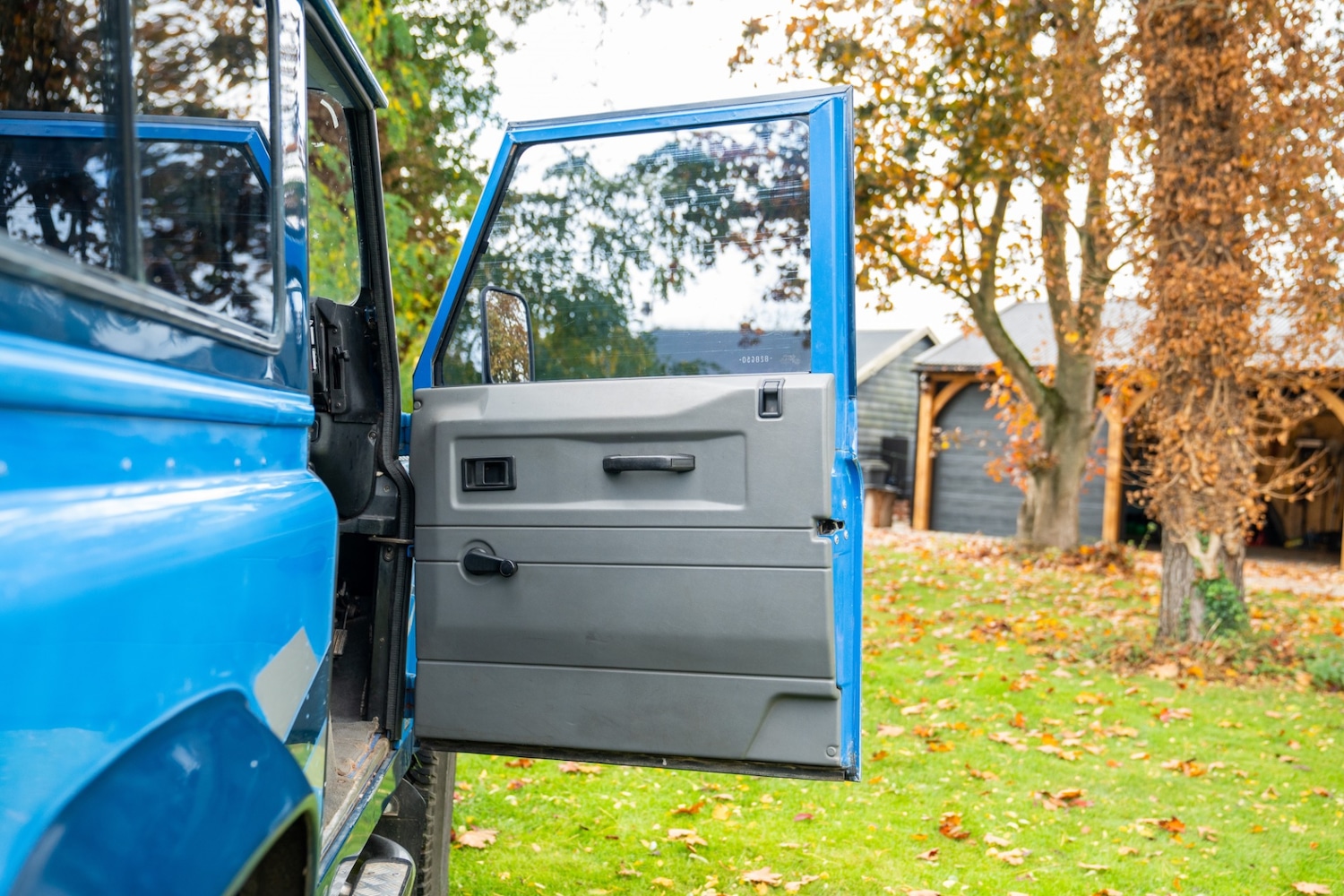 Used Land Rover Defender 90 2020 for sale - 76391183: Photo 41