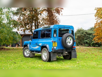 Used Land Rover Defender 90 undefined for sale - 76391183: Photo