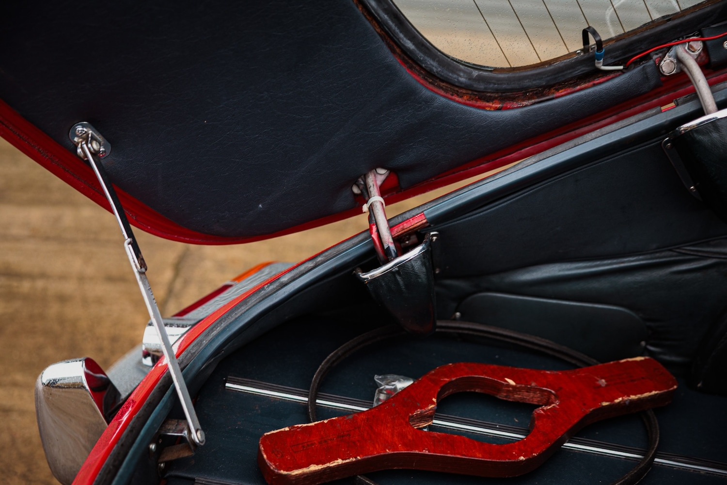 Used Jaguar E-Type 1998 for sale - 77542538: Photo 34