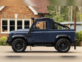 Used Land Rover Defender 2010 for sale - 78408205: Photo