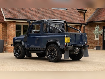 Used Land Rover Defender 2010 for sale - 78408205: Photo