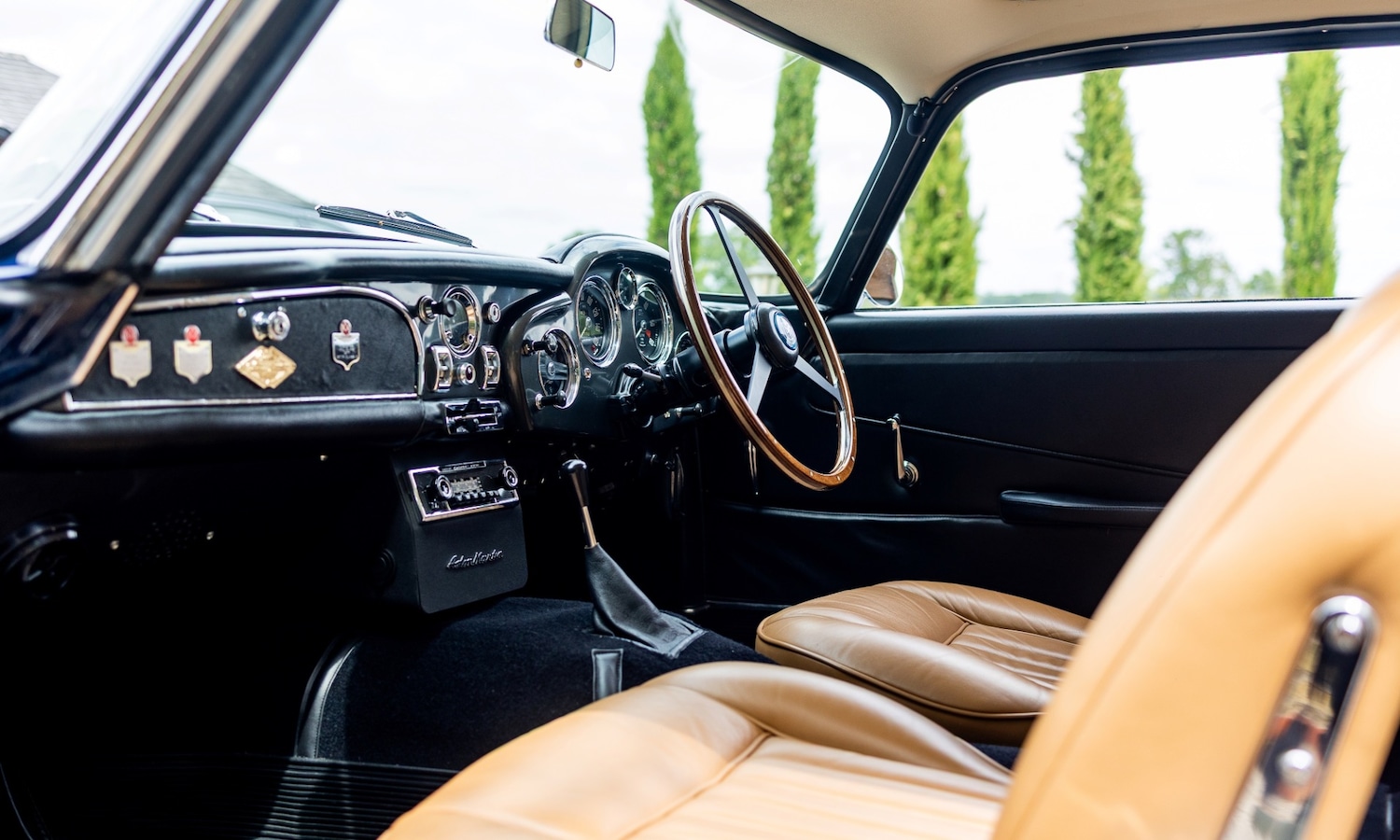 Used Aston Martin DB4 1959 for sale - 77459990: Photo 4