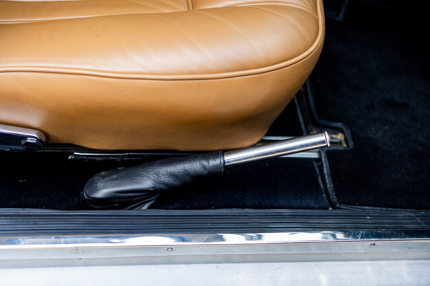 Used Aston Martin DB4 1959 for sale - 77459990: Photo 68