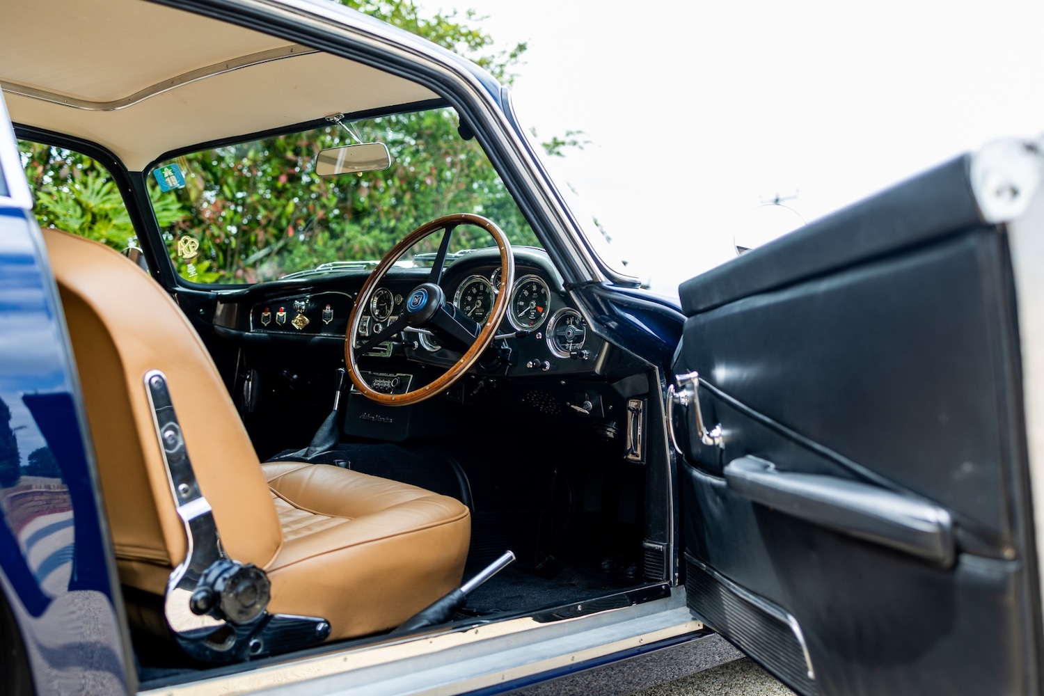 Used Aston Martin DB4 1959 for sale - 77459990: Photo 69