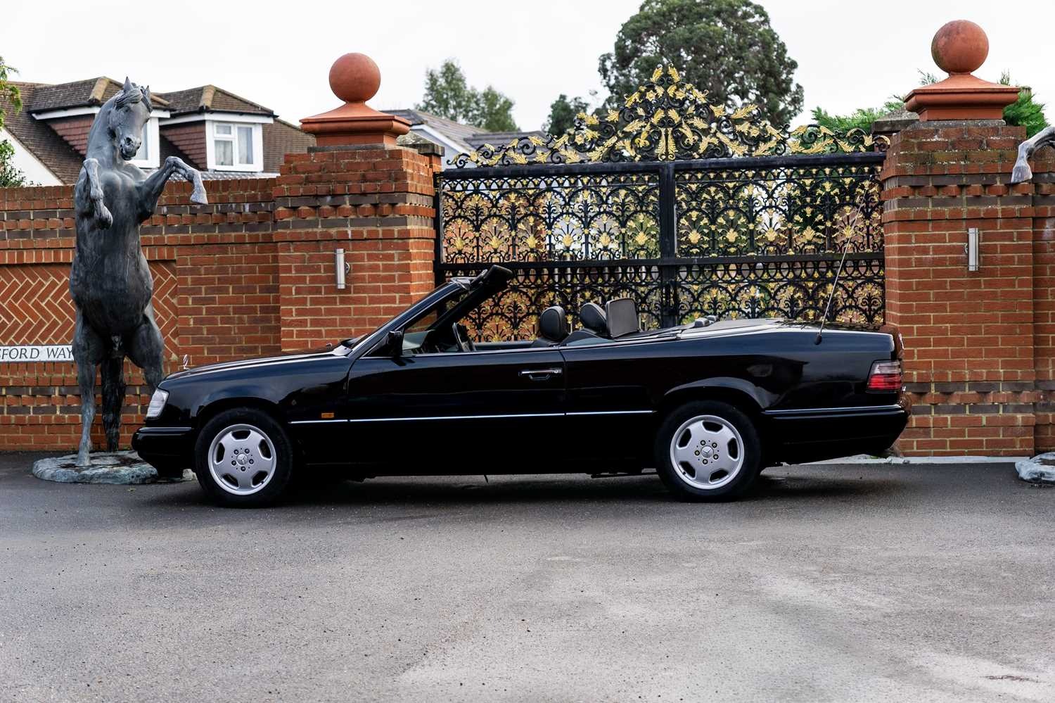 Used Mercedes-Benz E Class 1995 for sale - 76554357: Photo 12