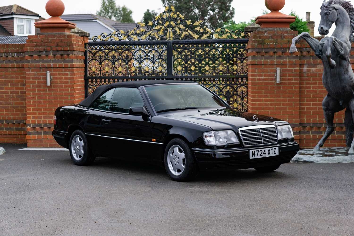 Used Mercedes-Benz E Class 1995 for sale - 76554357: Photo 13