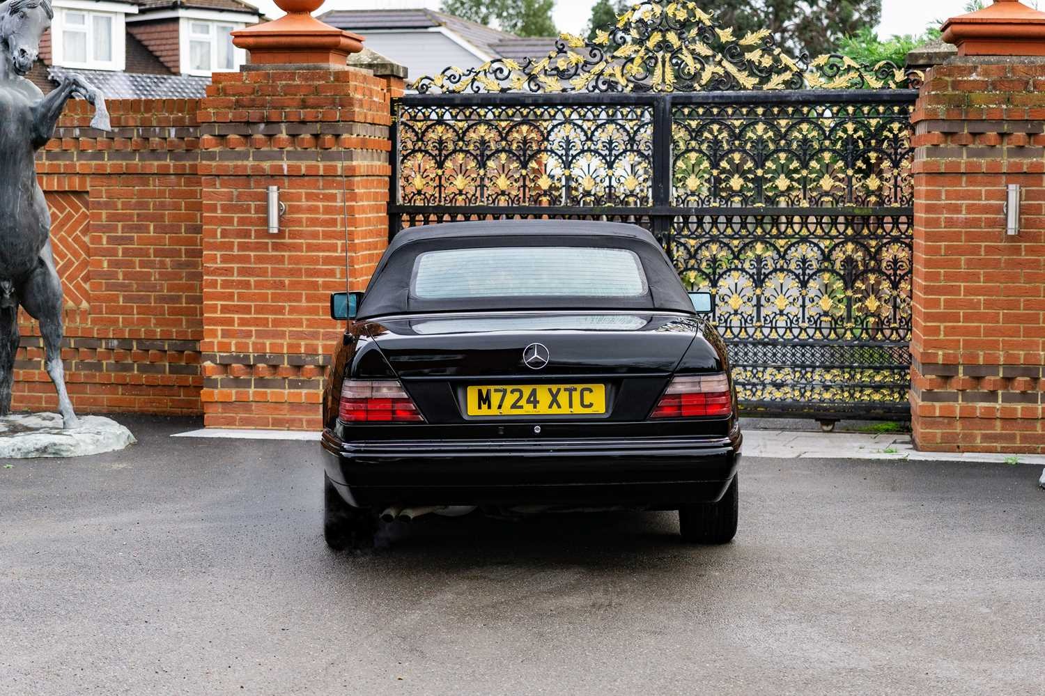 Used Mercedes-Benz E Class 1995 for sale - 76554357: Photo 17