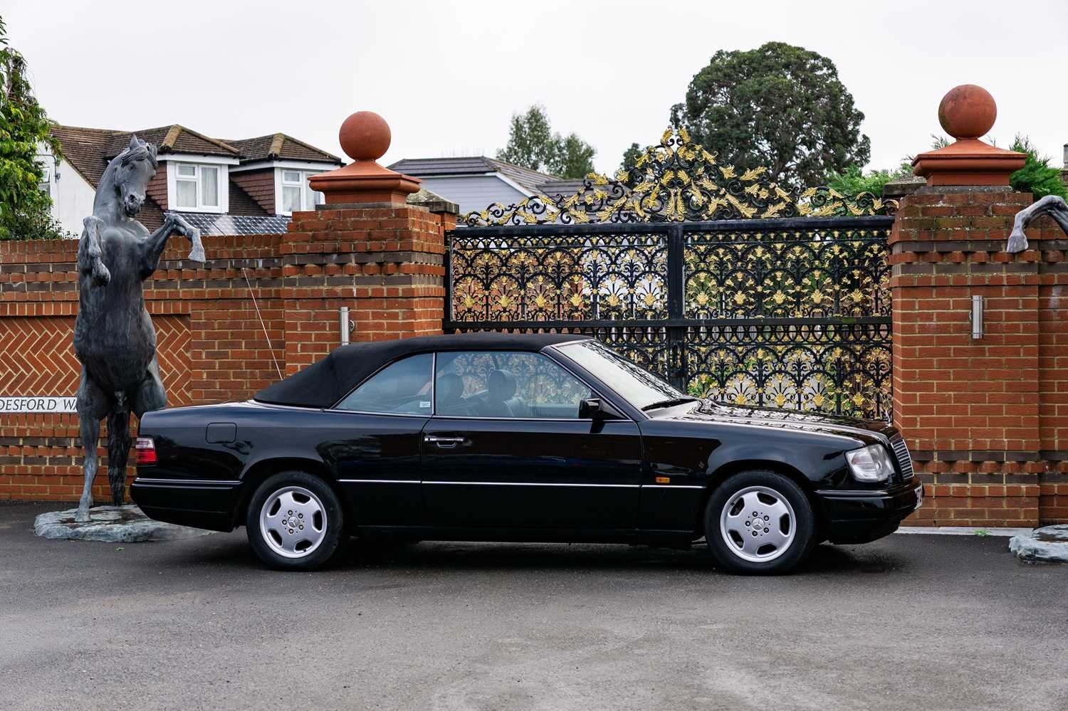 Used Mercedes-Benz E Class 1995 for sale - 76554357: Photo 21