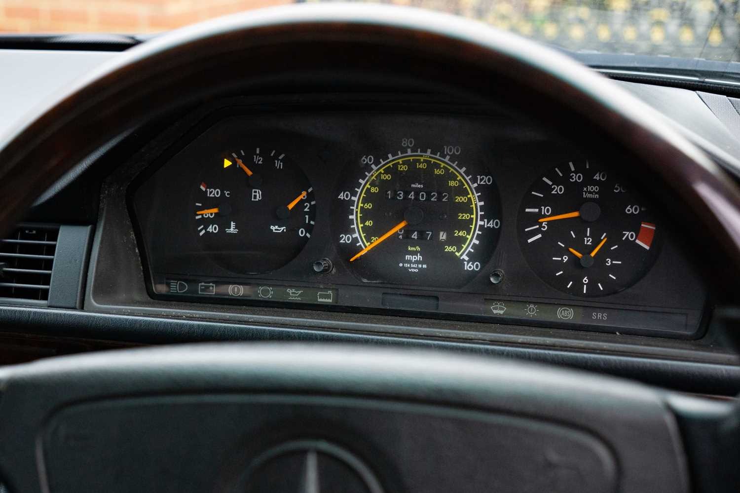 Used Mercedes-Benz E Class 1995 for sale - 76554357: Photo 28