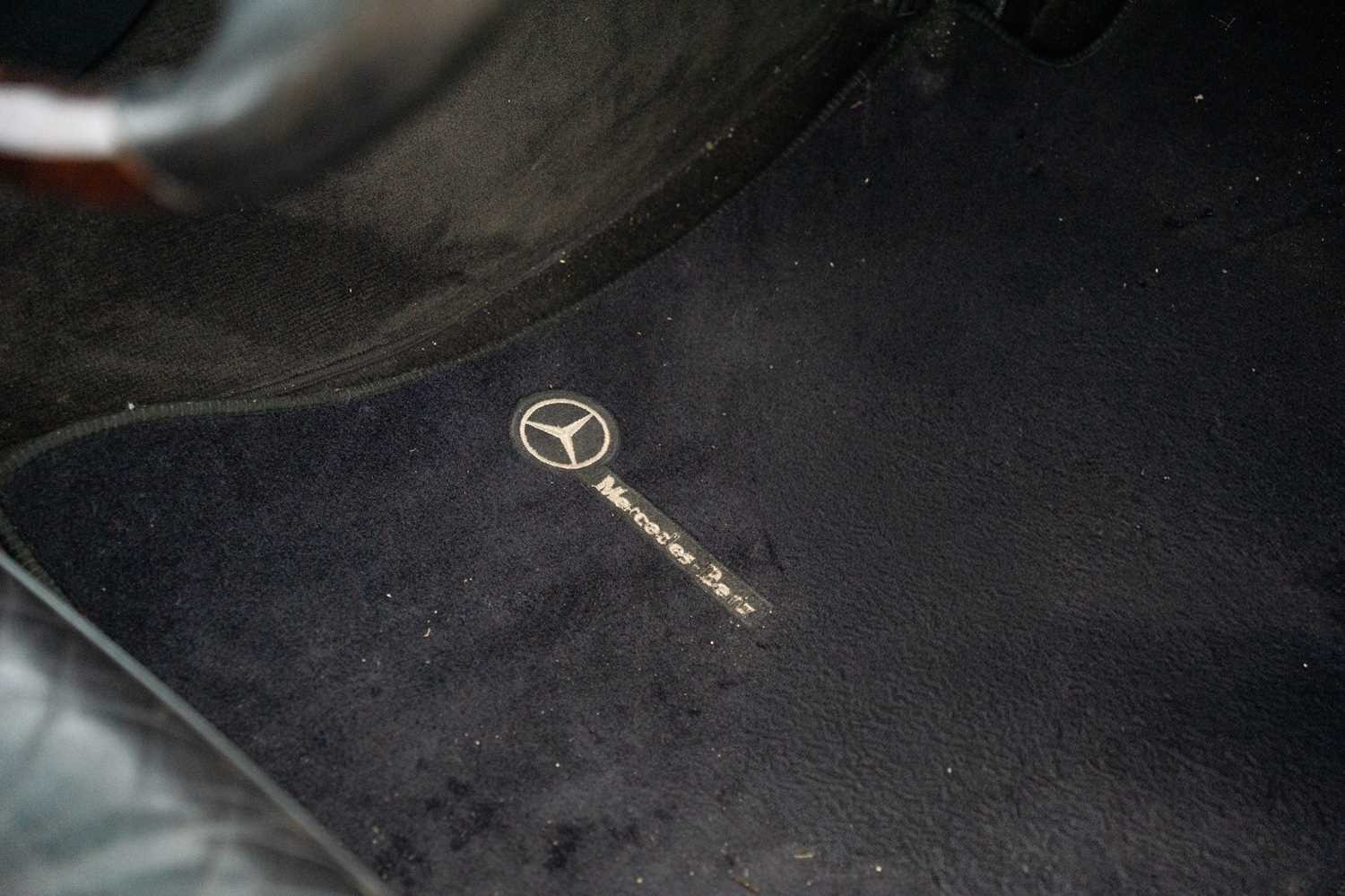 Used Mercedes-Benz E Class 1995 for sale - 76554357: Photo 29