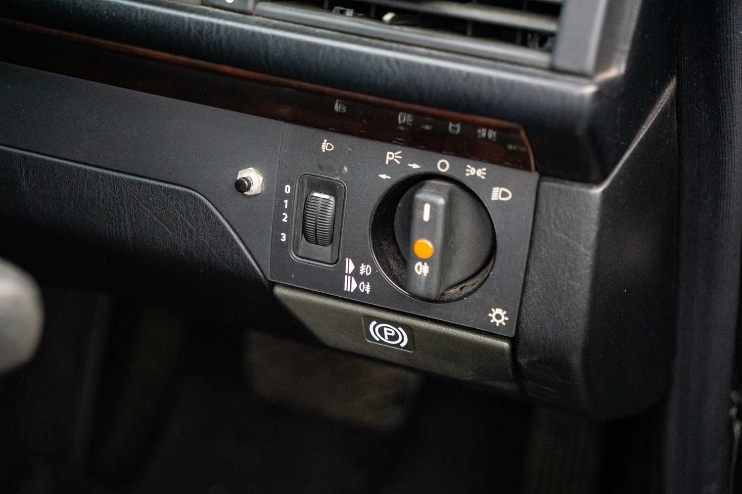 Used Mercedes-Benz E Class 1995 for sale - 76554357: Photo 31