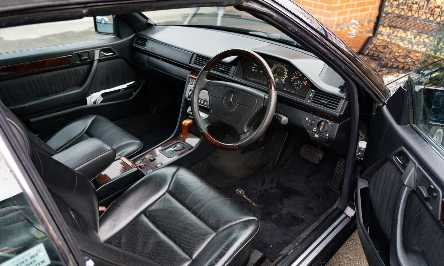 Used Mercedes-Benz E Class 1995 for sale - 76554357: Photo 4