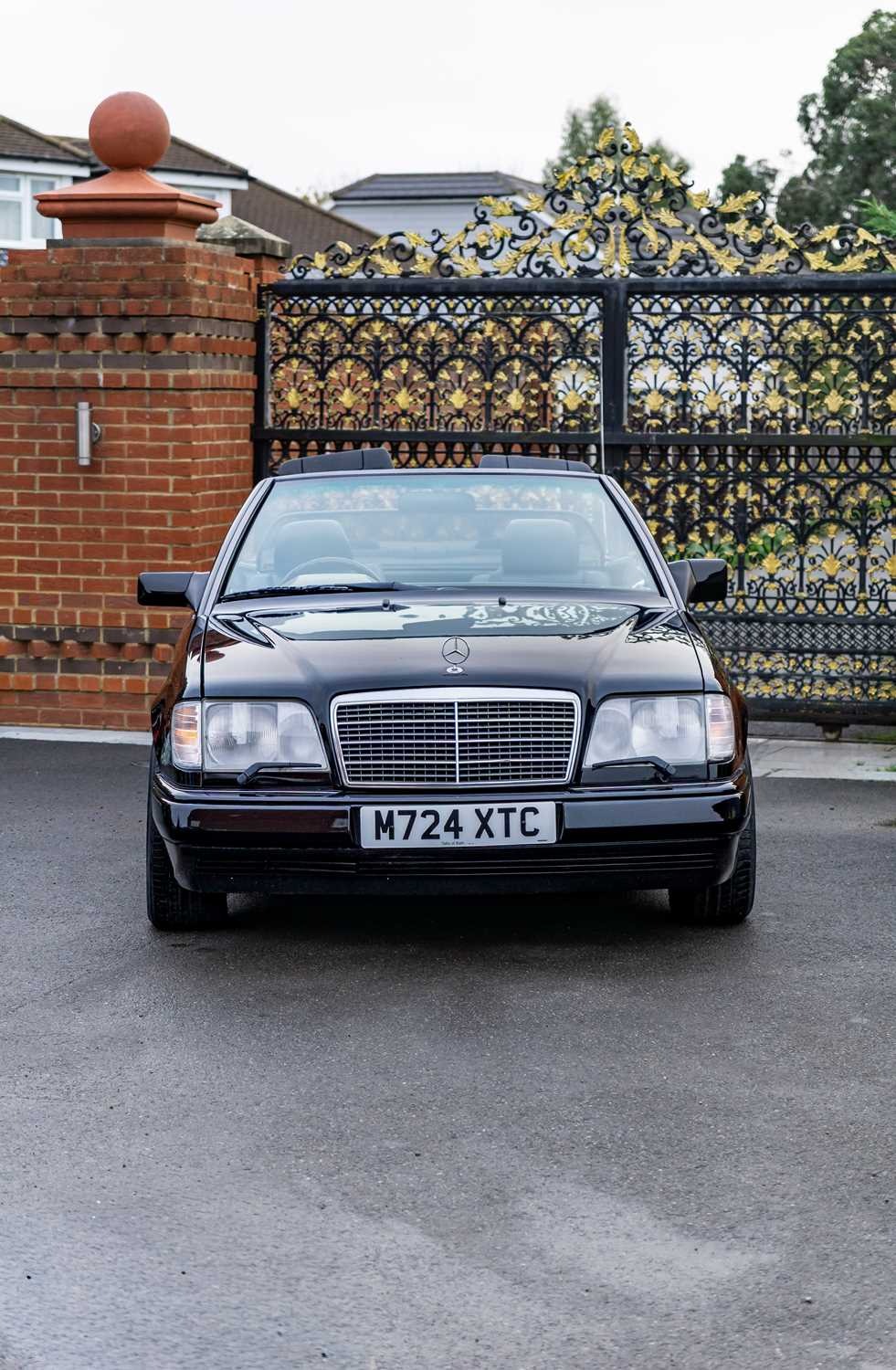 Used Mercedes-Benz E Class 1995 for sale - 76554357: Photo 8